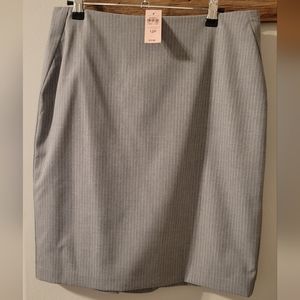 New NWT Ann Taylor Petite 12P Gray Pinstripped Pencil Skirt with Flirty Ruffle